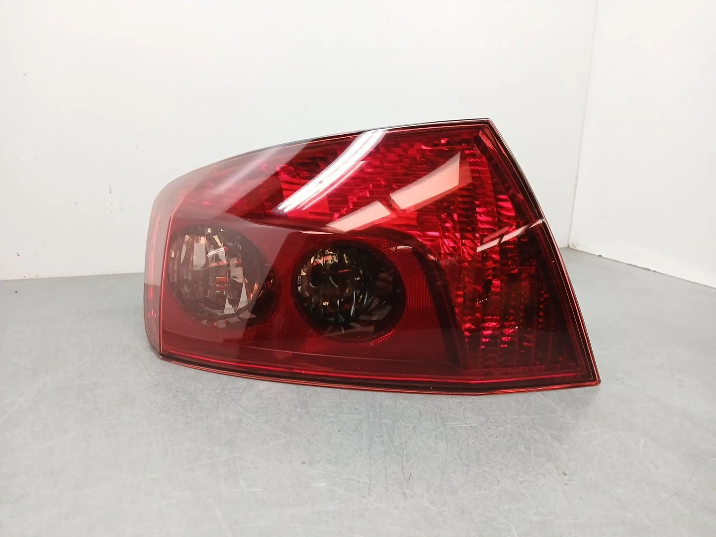 Piloto Trasero Izquierdo para Peugeot 407 (6D_)