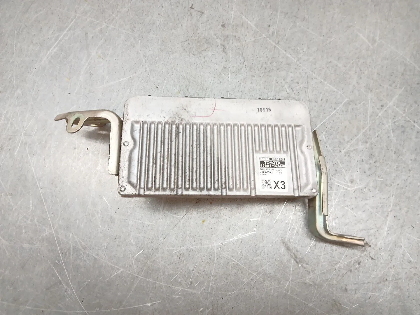 Centralita Motor Uce para Toyota Auris (_E18_)