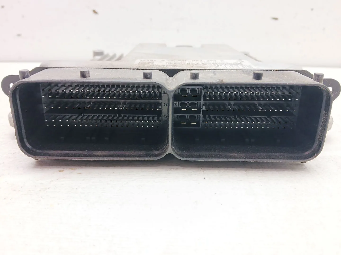 Centralita Motor Uce para Skoda Superb (3V3)