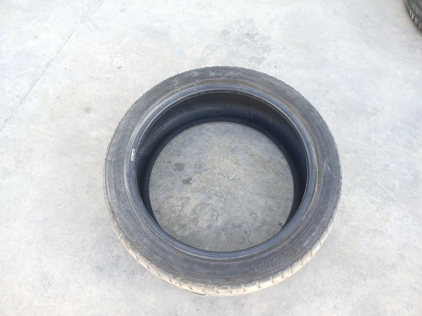 Neumatico para Mercedes-Benz Cls (C219)