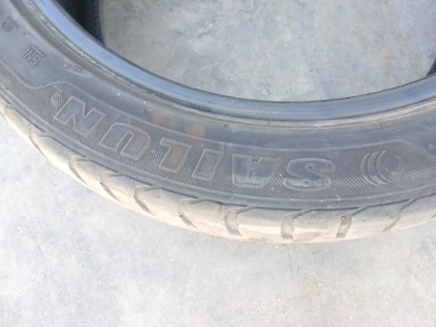 Neumatico para Mercedes-Benz Cls (C219)