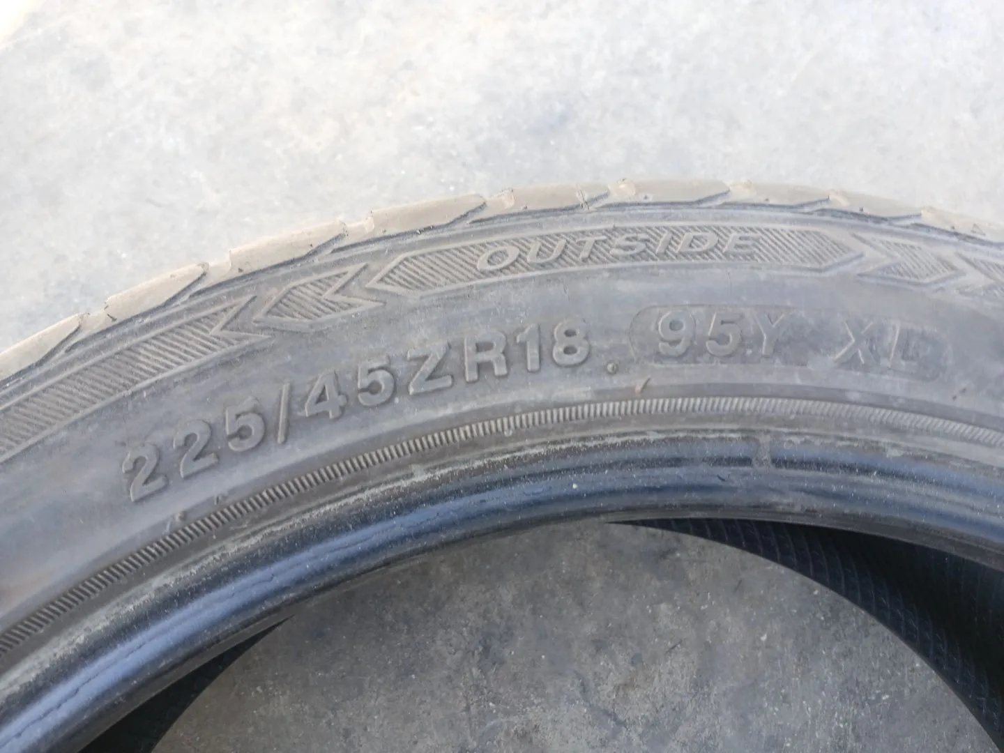 Neumatico para Mercedes-Benz Cls (C219)