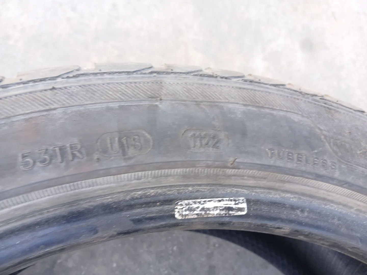 Neumatico para Mercedes-Benz Cls (C219)
