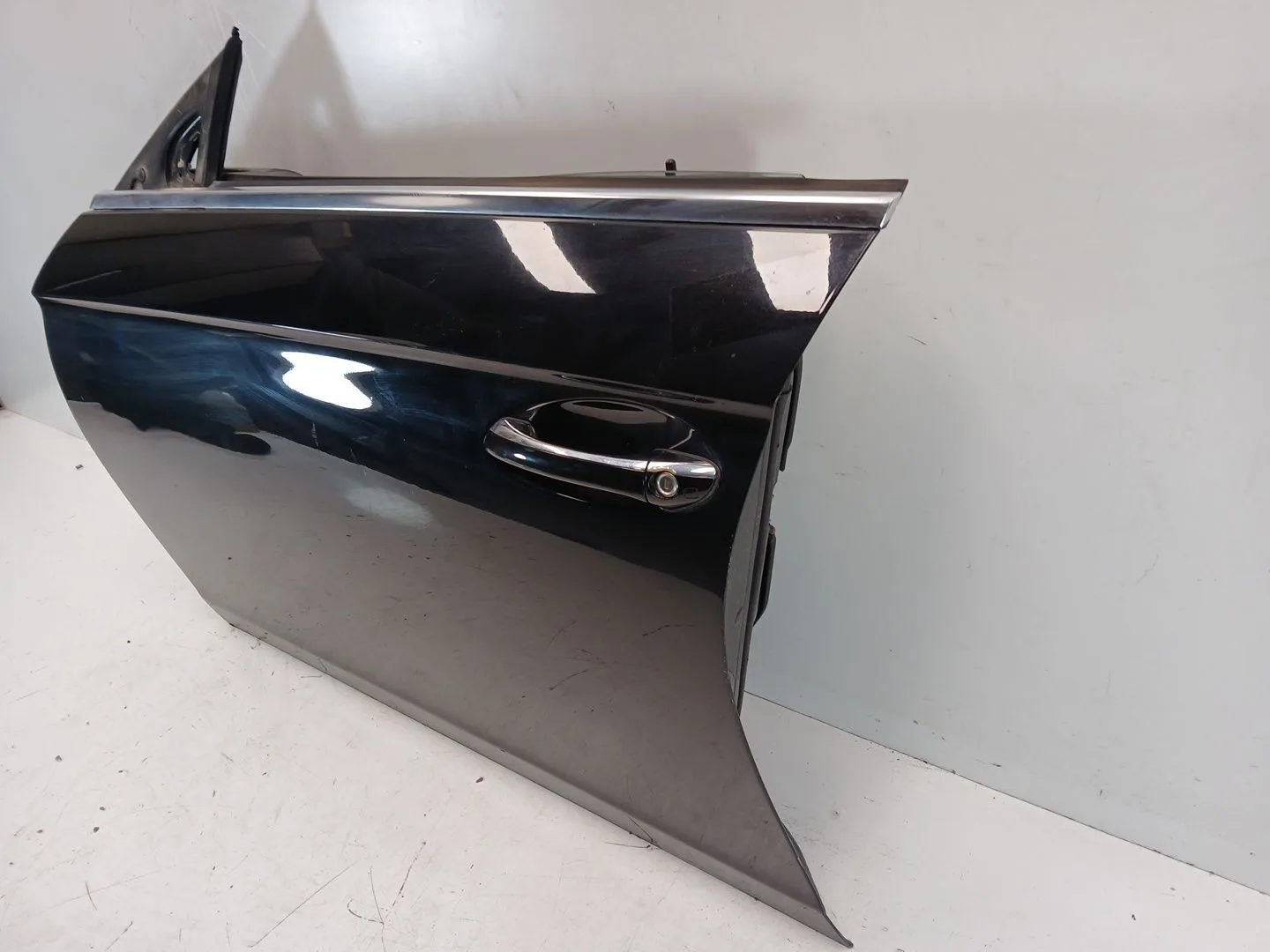 Puerta Delantera Izquierda para Mercedes-Benz Cls (C219)