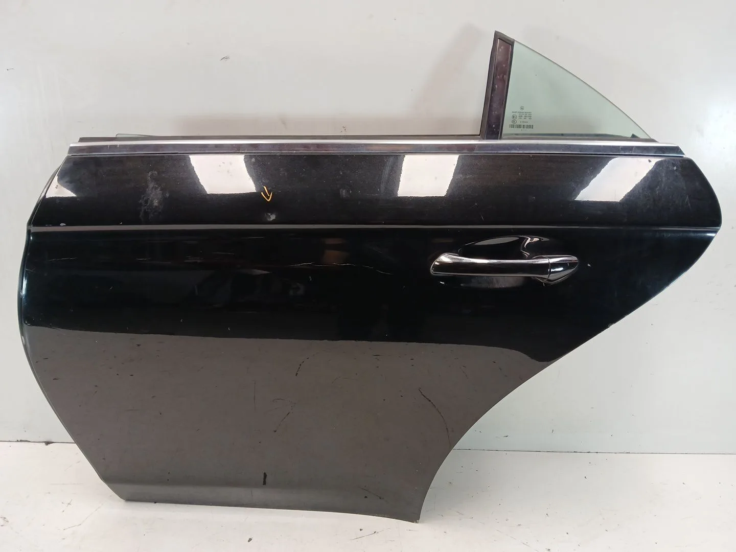 Puerta Trasera Izquierda para Mercedes-Benz Cls (C219)