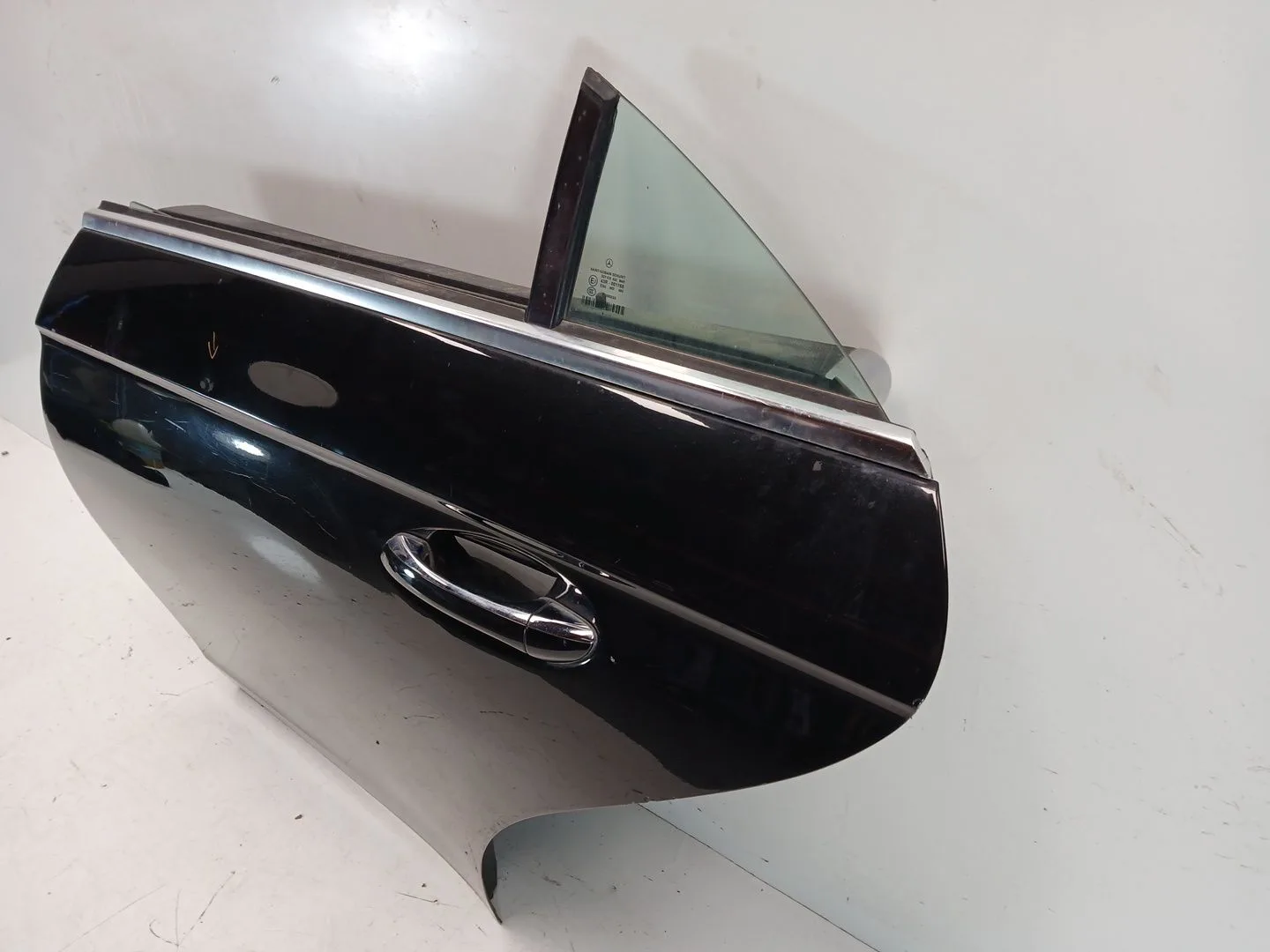 Puerta Trasera Izquierda para Mercedes-Benz Cls (C219)