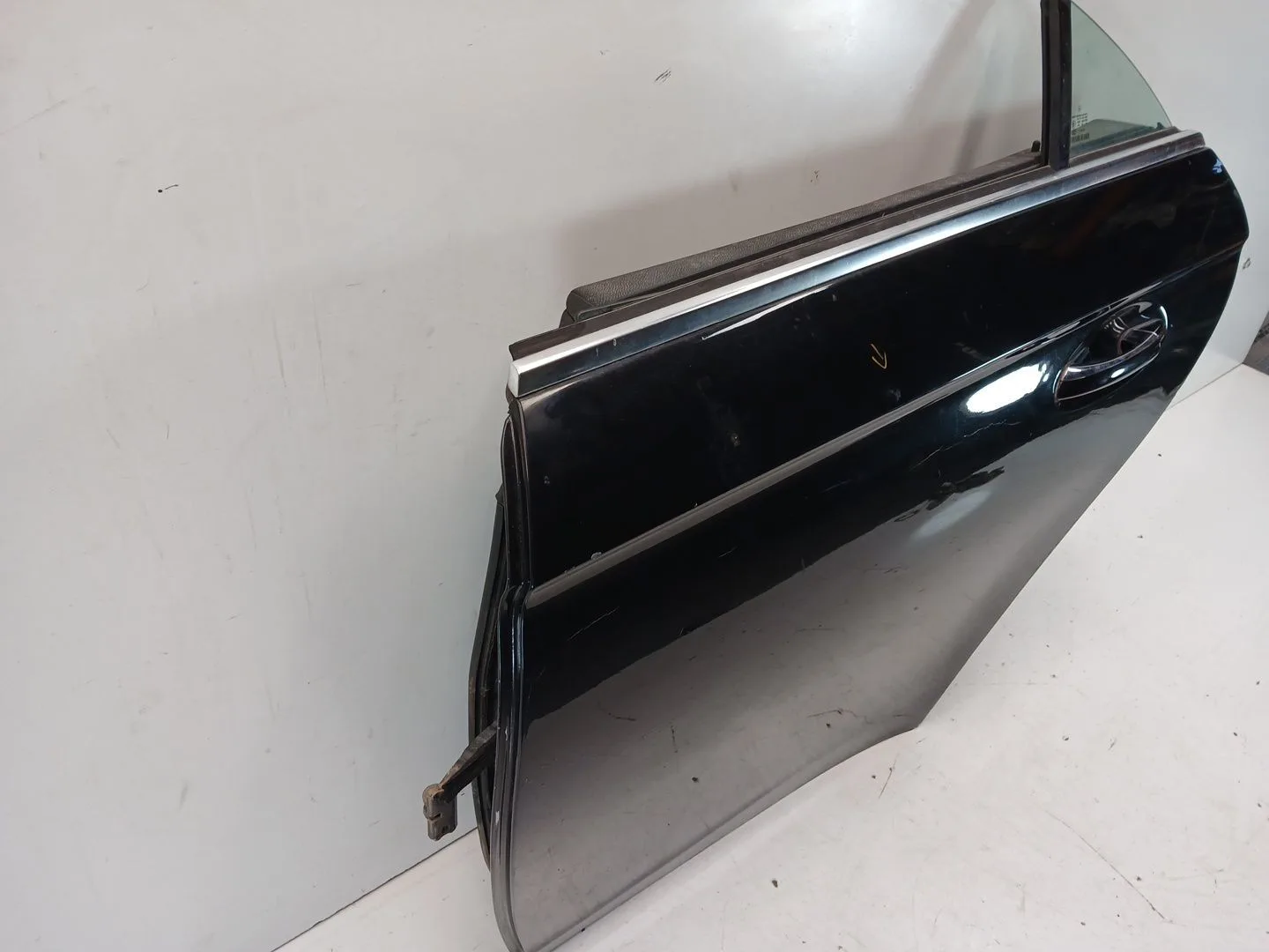 Puerta Trasera Izquierda para Mercedes-Benz Cls (C219)