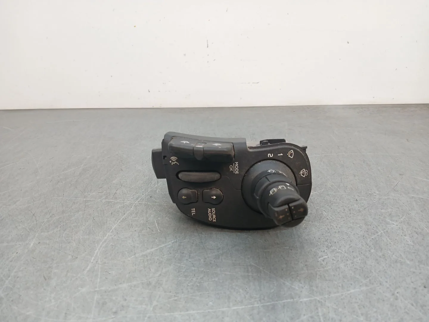 Mando Limpia para Renault Clio Iii (Br0/1, Cr0/1)