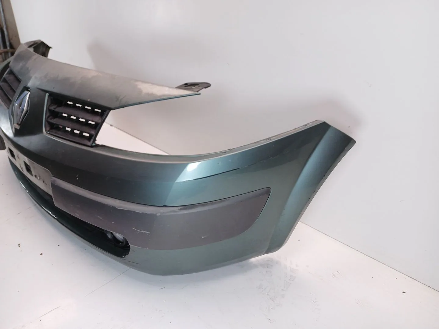 Paragolpes Delantero para Renault Megane Ii Sedan (Lm0/1_)
