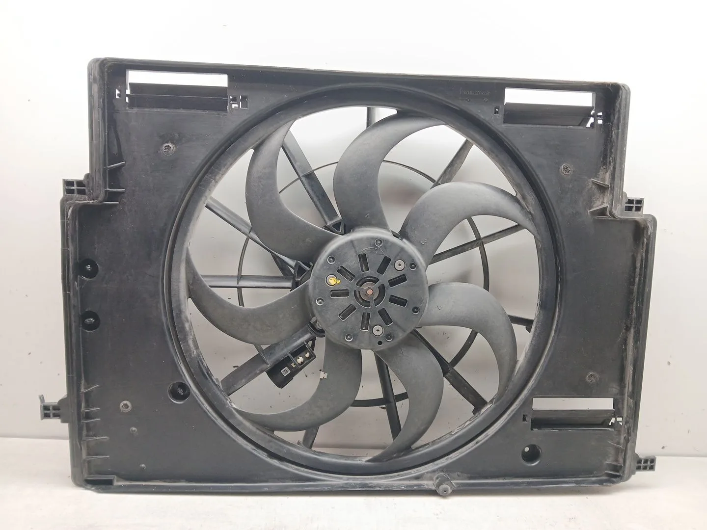 Electroventilador para Volvo Xc40 (536)