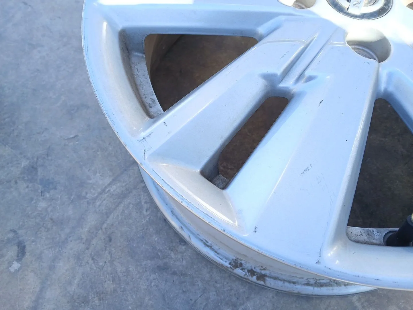 Llanta Trasera Izquierda para Nissan Micra V (K14)