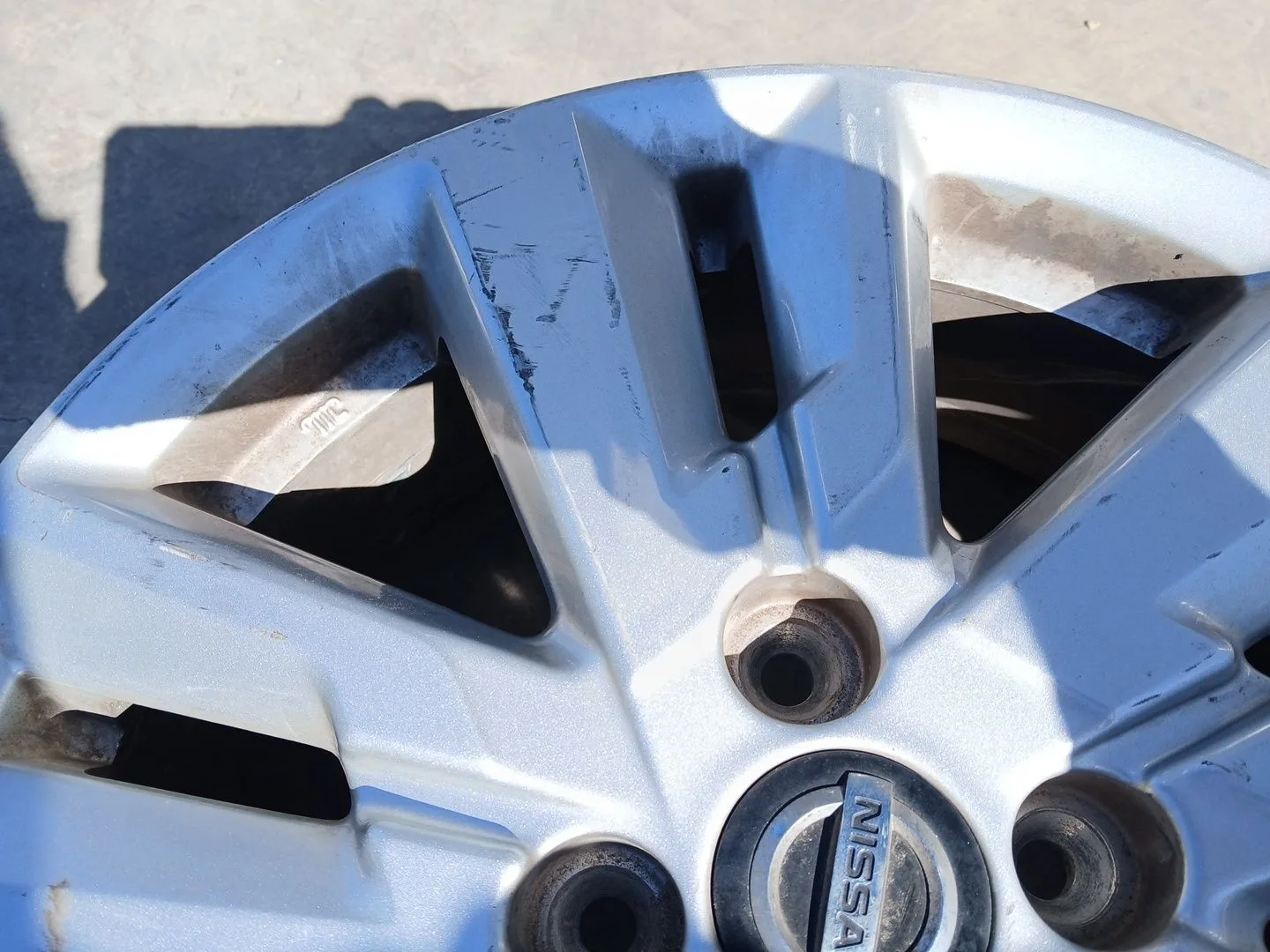 Llanta Trasera Izquierda para Nissan Micra V (K14)
