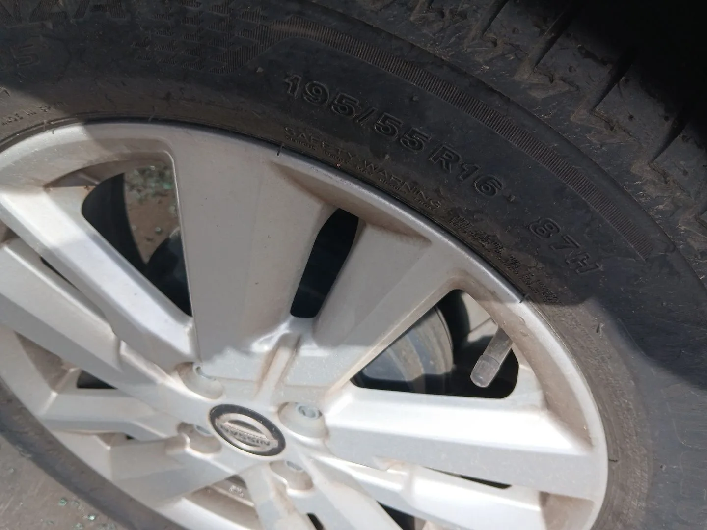 Llanta Trasera Izquierda para Nissan Micra V (K14)