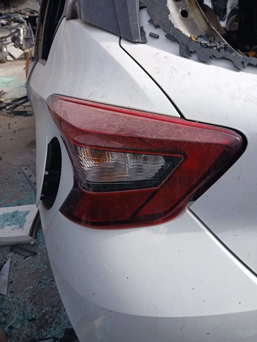 Piloto Trasero Izquierdo para Nissan Micra V (K14)
