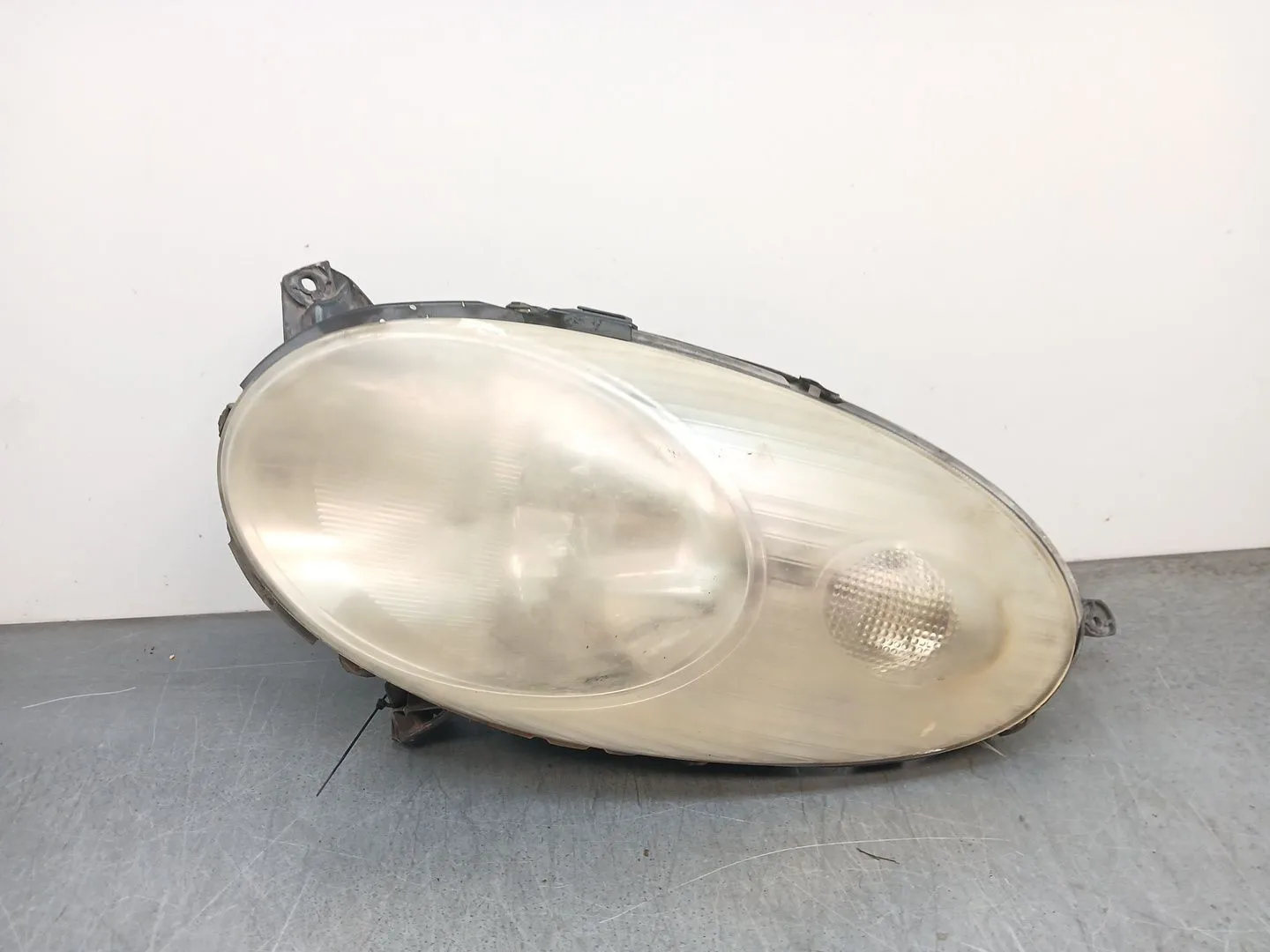 Faro Izquierdo para Nissan Micra Iii (K12)