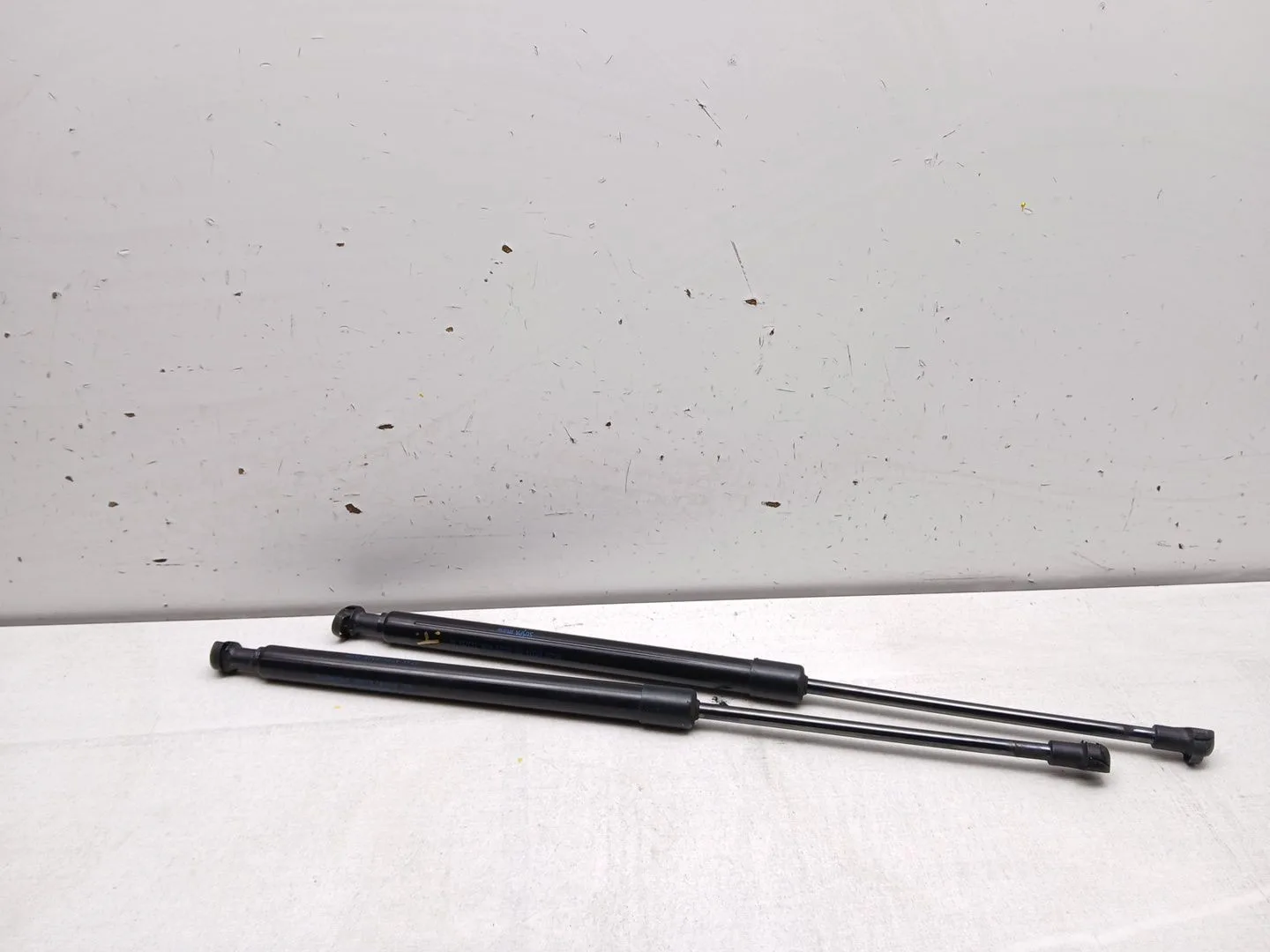 Amortiguadores Maletero / Porton para Nissan Micra V (K14)