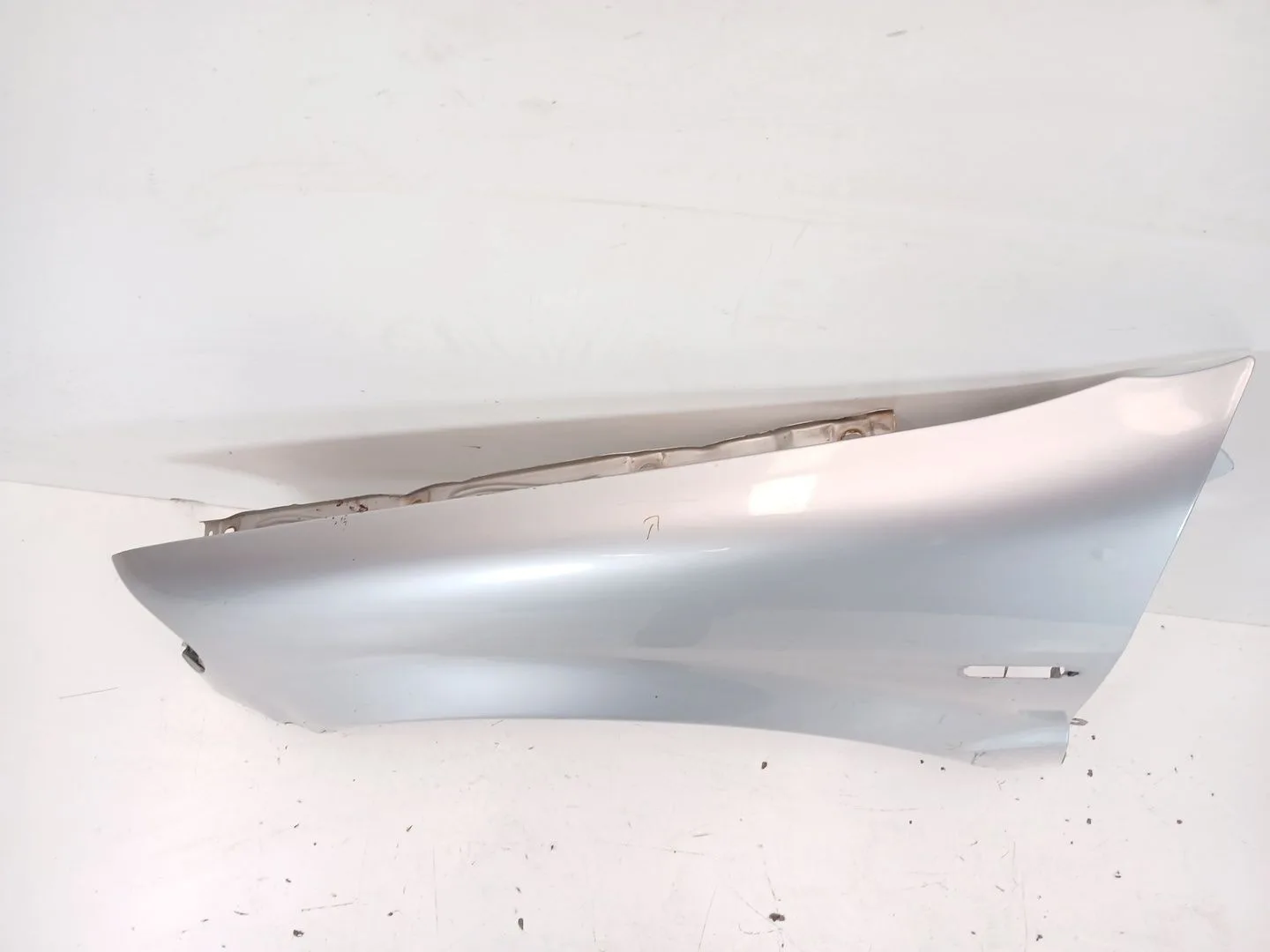 Aleta Delantera Izquierda para Mercedes-Benz Clase M (W163)