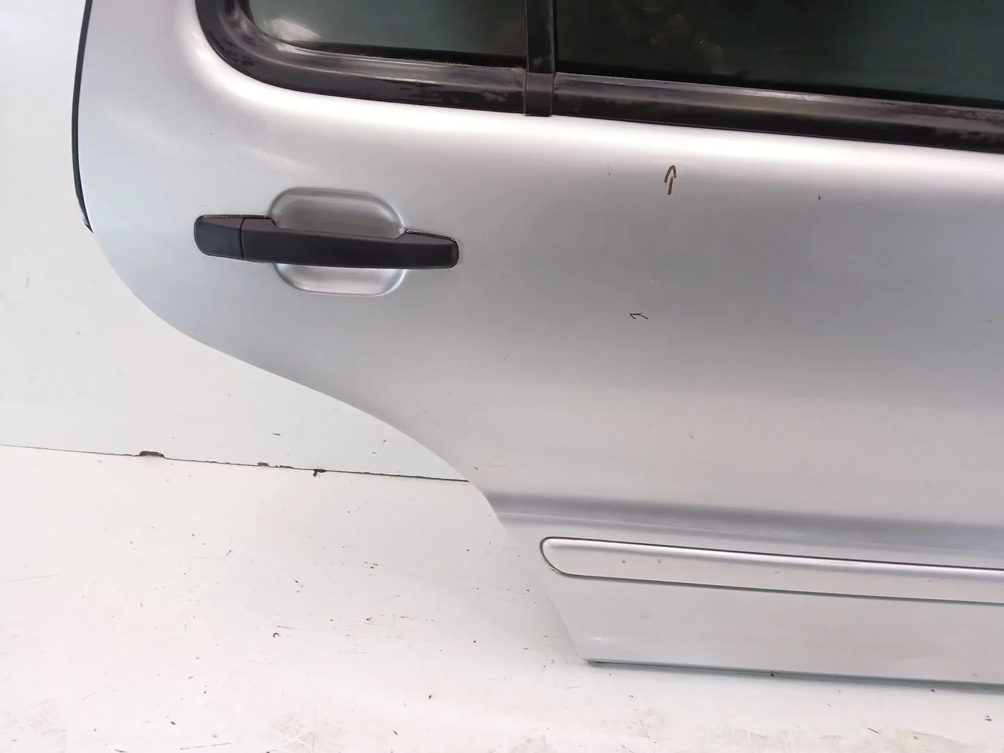 Puerta Trasera Derecha para Mercedes-Benz Clase M (W163)