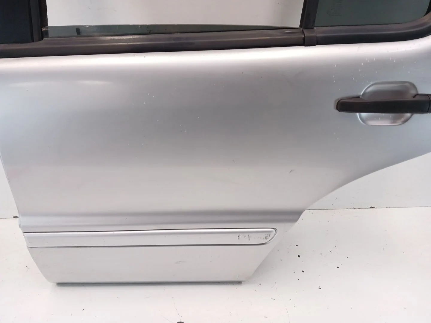 Puerta Trasera Izquierda para Mercedes-Benz Clase M (W163)