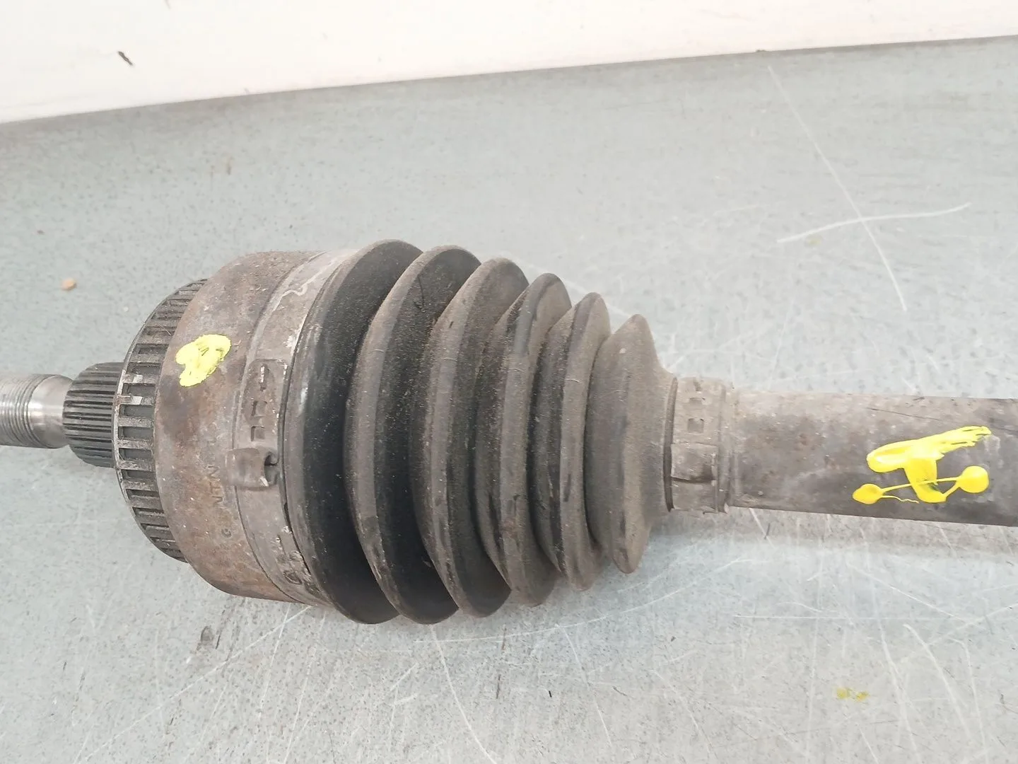 Transmision Delantera Izquierda para Mercedes-Benz Clase M (W163)