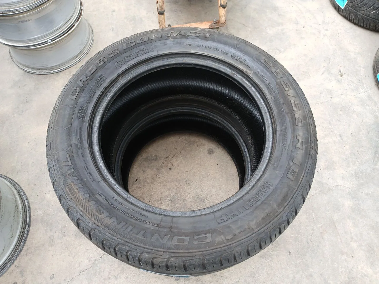 Neumatico para Porsche Cayenne (9Pa)