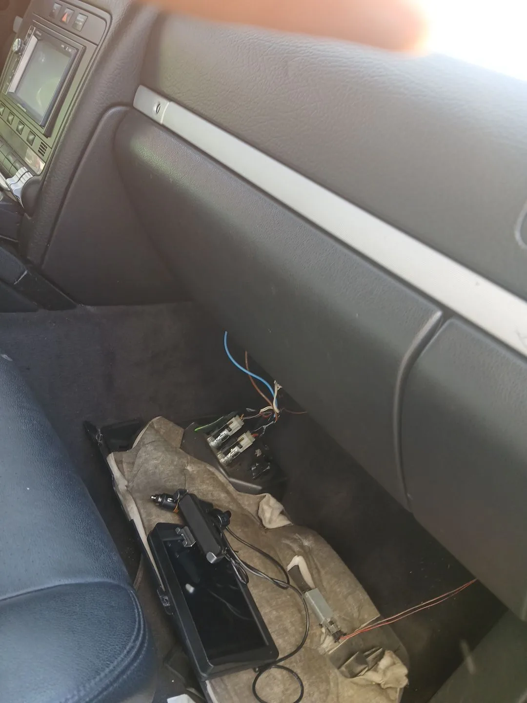 Guantera para Porsche Cayenne (9Pa)