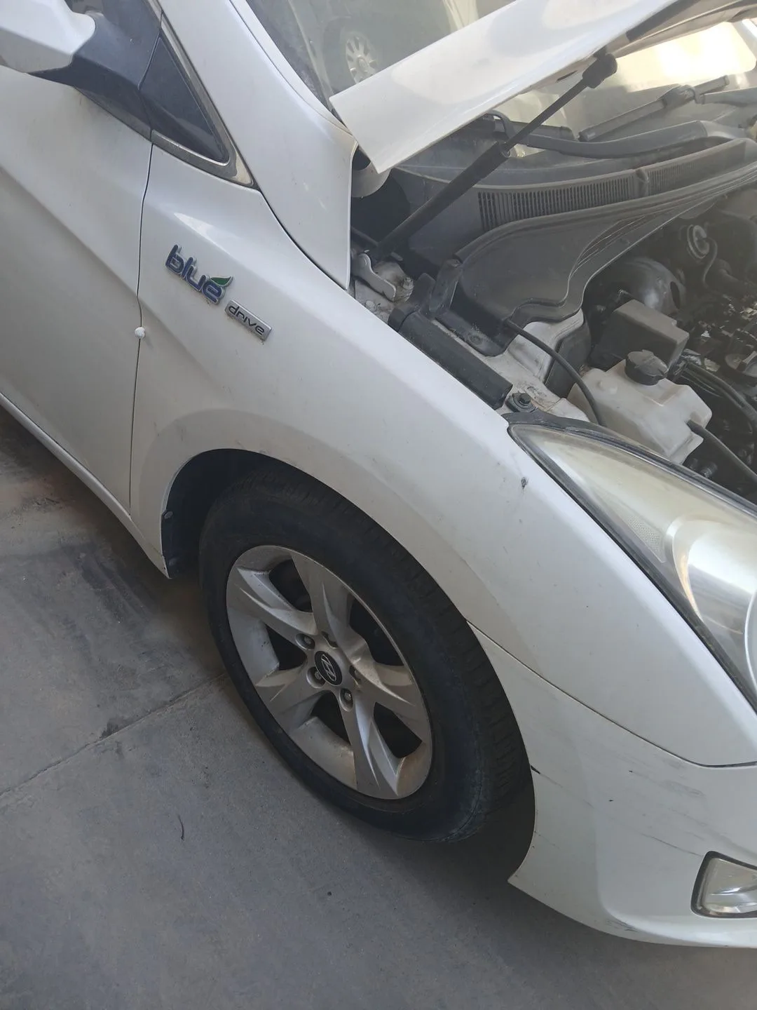 Aleta Delantera Derecha para Hyundai I40 I Cw (Vf)