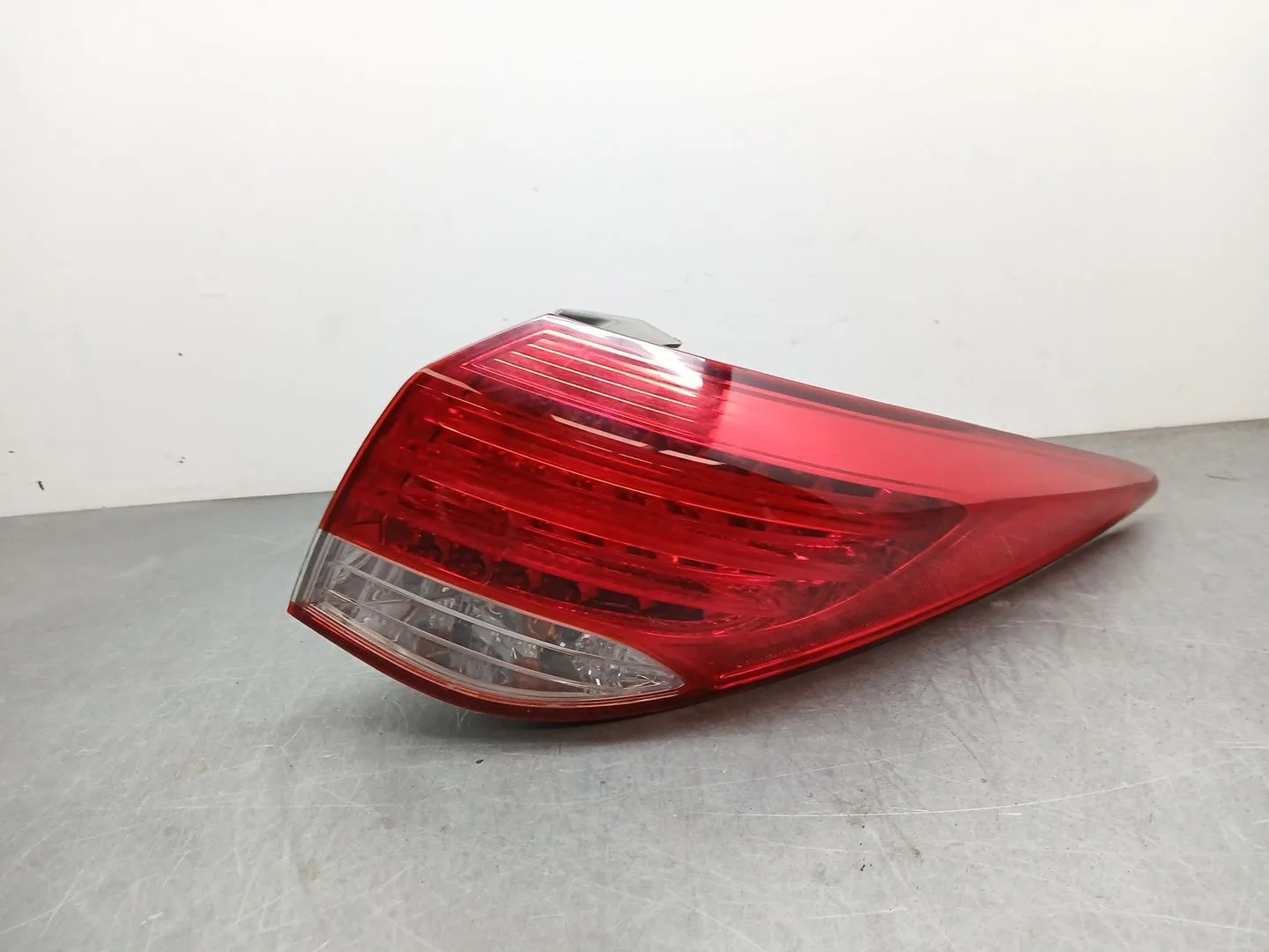 Piloto Trasero Derecho Interior para Hyundai I40 I Cw (Vf)