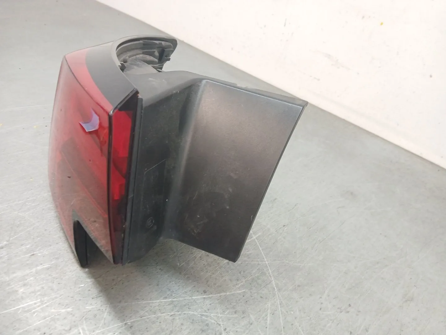 Piloto Trasero Izquierdo para Opel Astra K (B16)