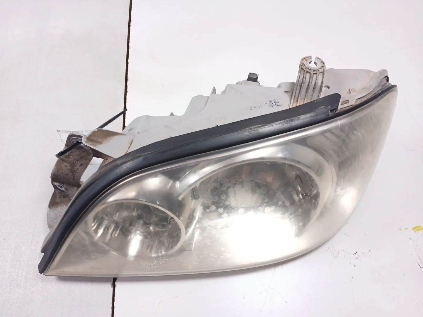 Faro Izquierdo para Kia Carnival Ii (Gq)