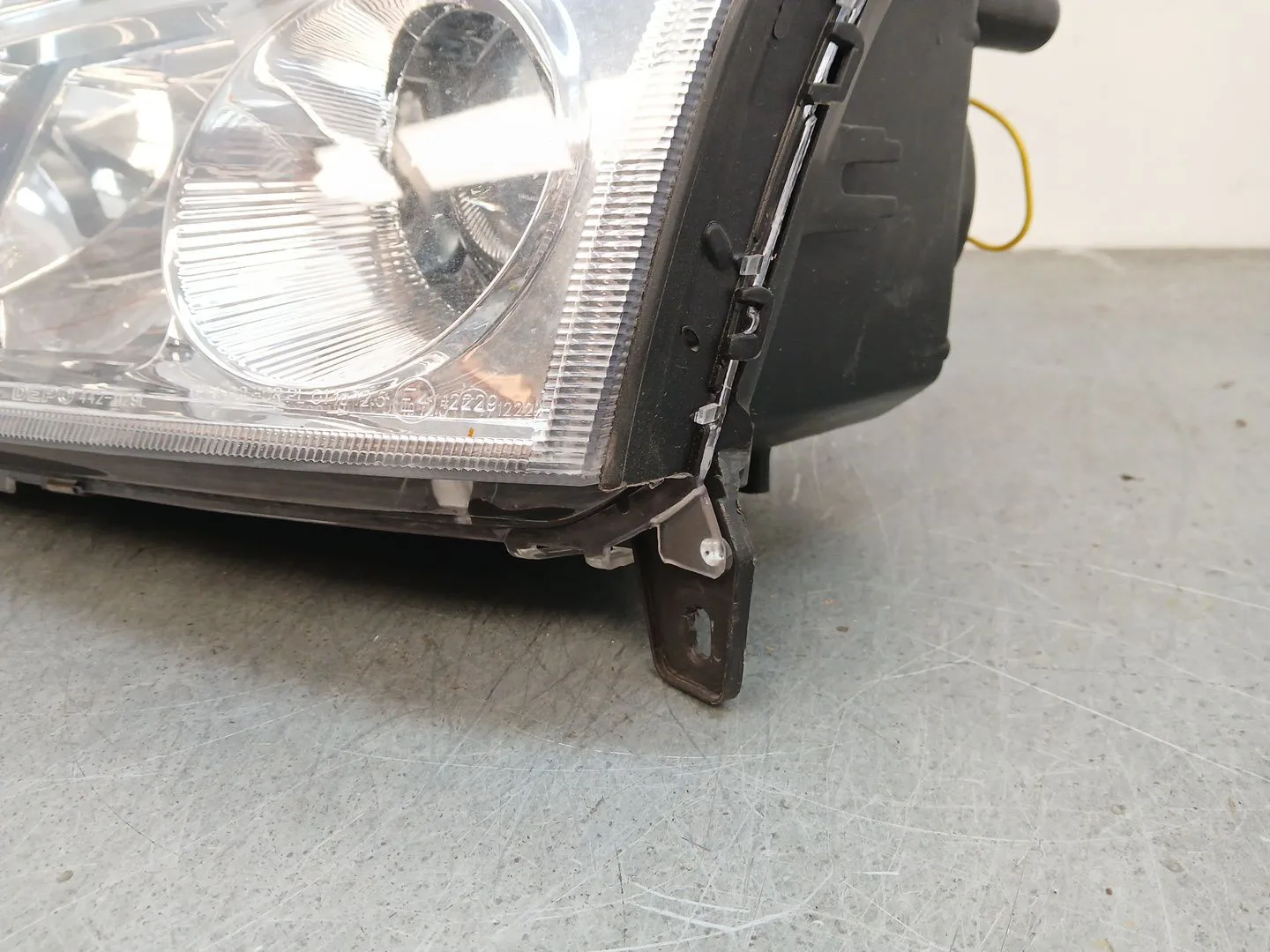 Faro Izquierdo para Opel Signum Hatchback (Z03)