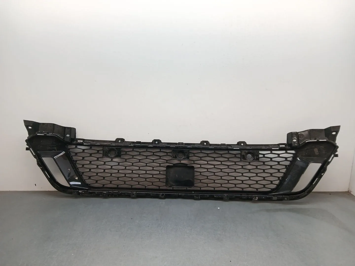 Rejilla Paragolpes Delantero para Land Rover Discovery V Van (L462)
