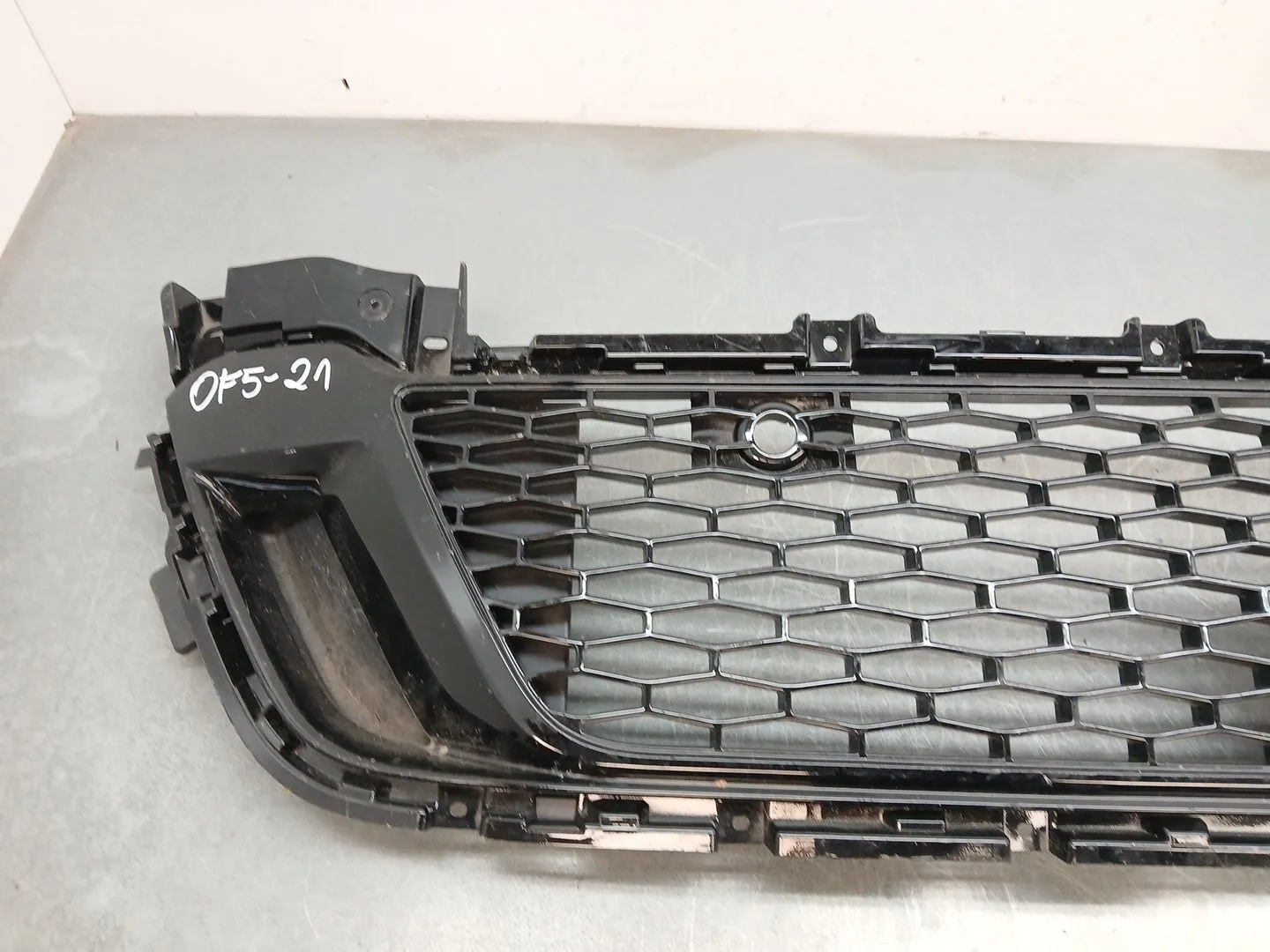 Rejilla Paragolpes Delantero para Land Rover Discovery V Van (L462)