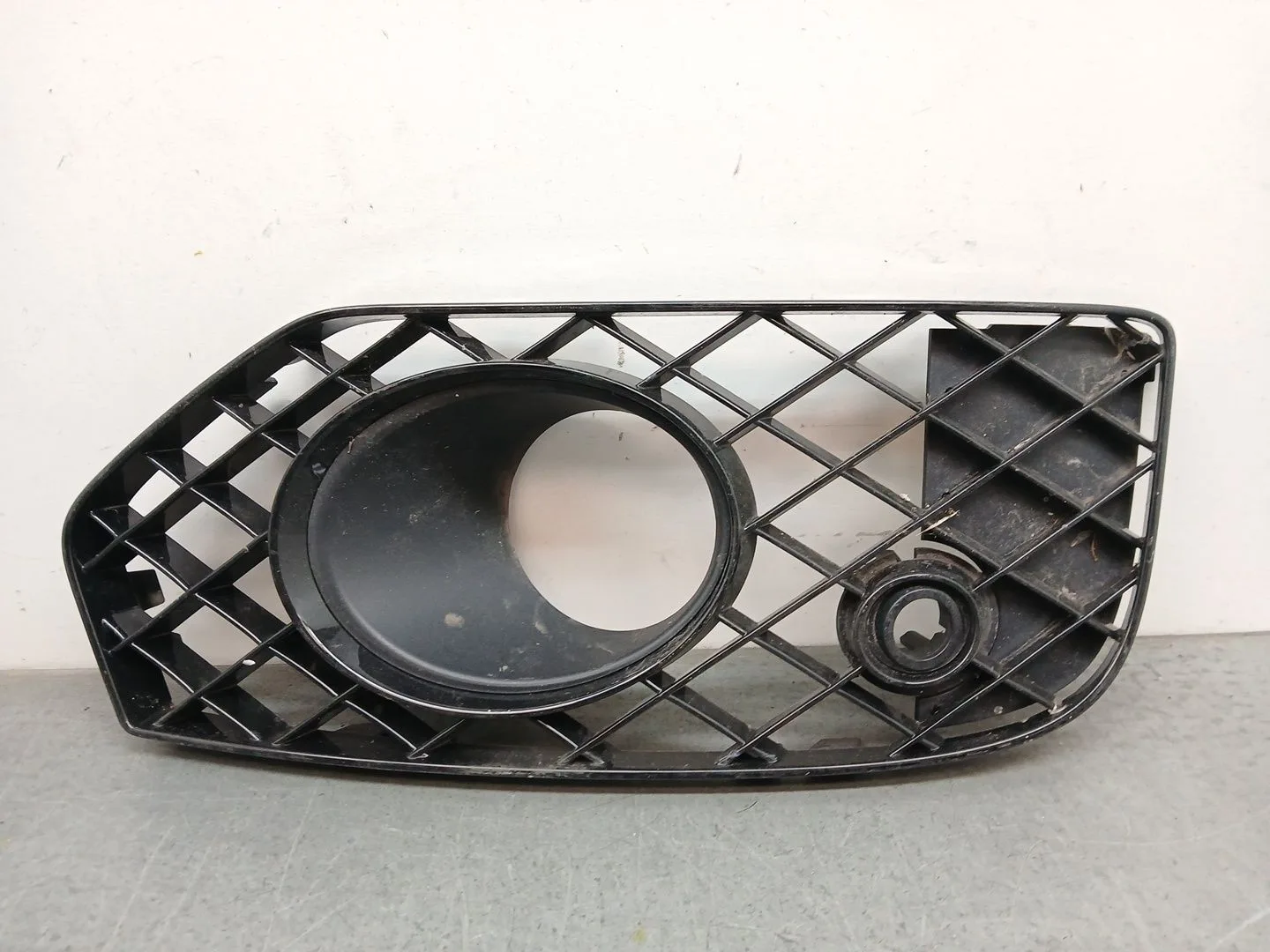 Rejilla Paragolpes Derecha para Bentley Flying Spur (Zg2_)