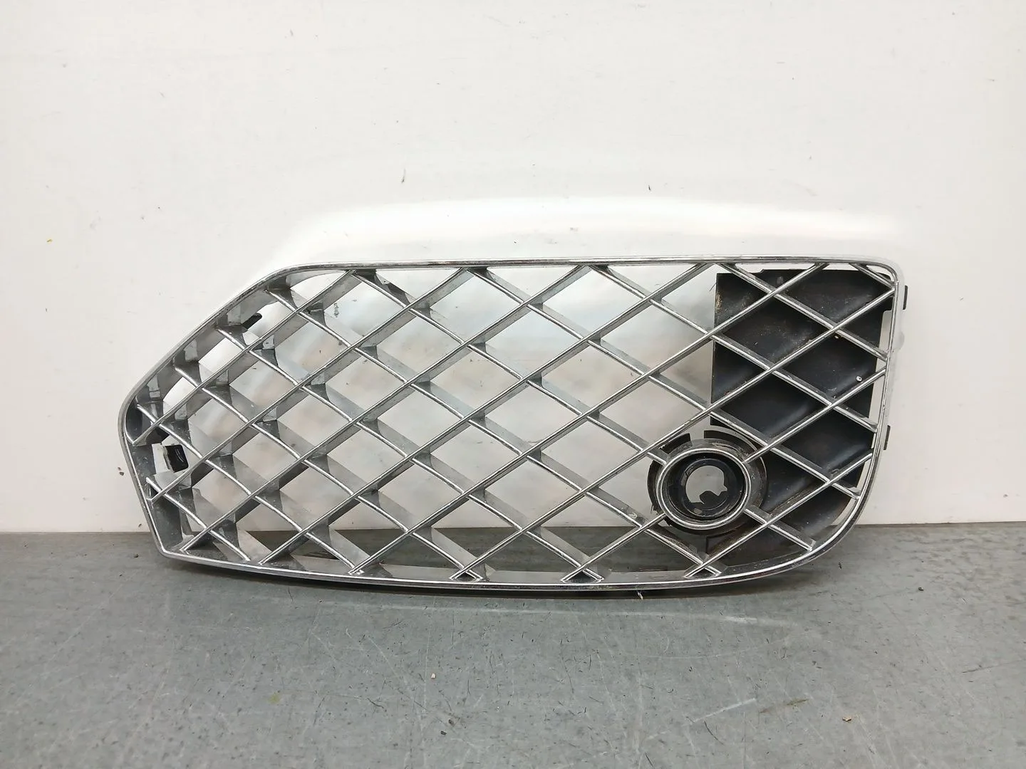 Rejilla Paragolpes Derecha para Bentley Flying Spur (Zg2_)