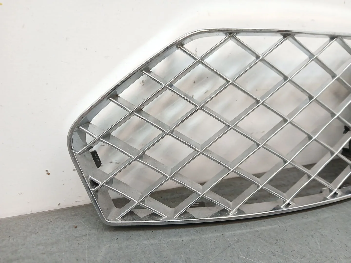 Rejilla Paragolpes Derecha para Bentley Flying Spur (Zg2_)