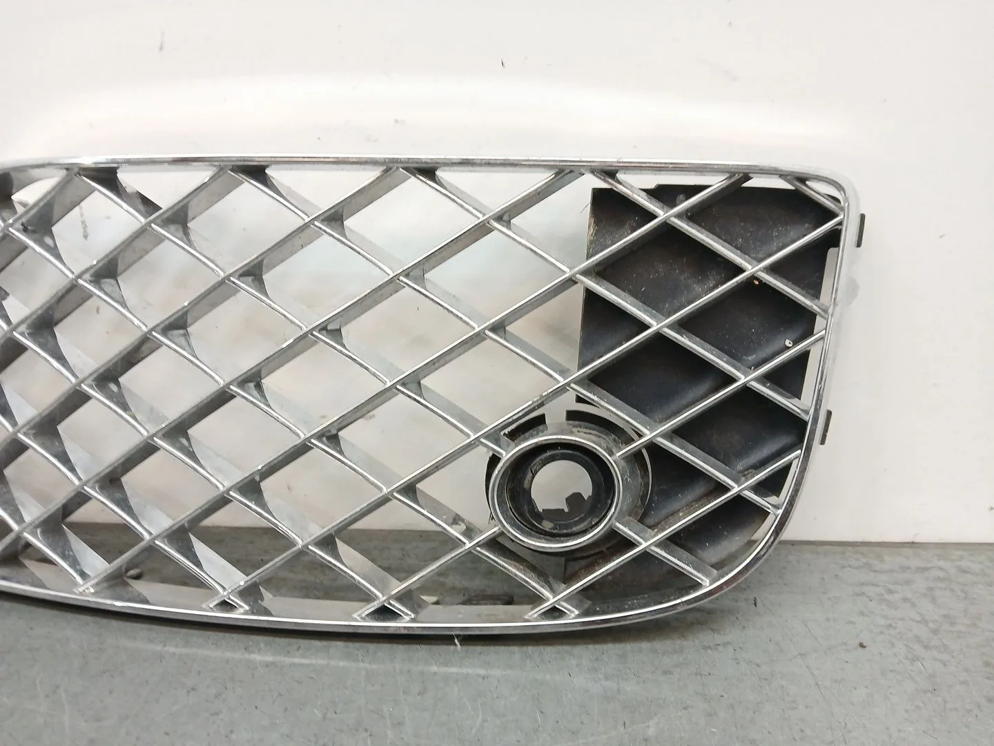 Rejilla Paragolpes Derecha para Bentley Flying Spur (Zg2_)