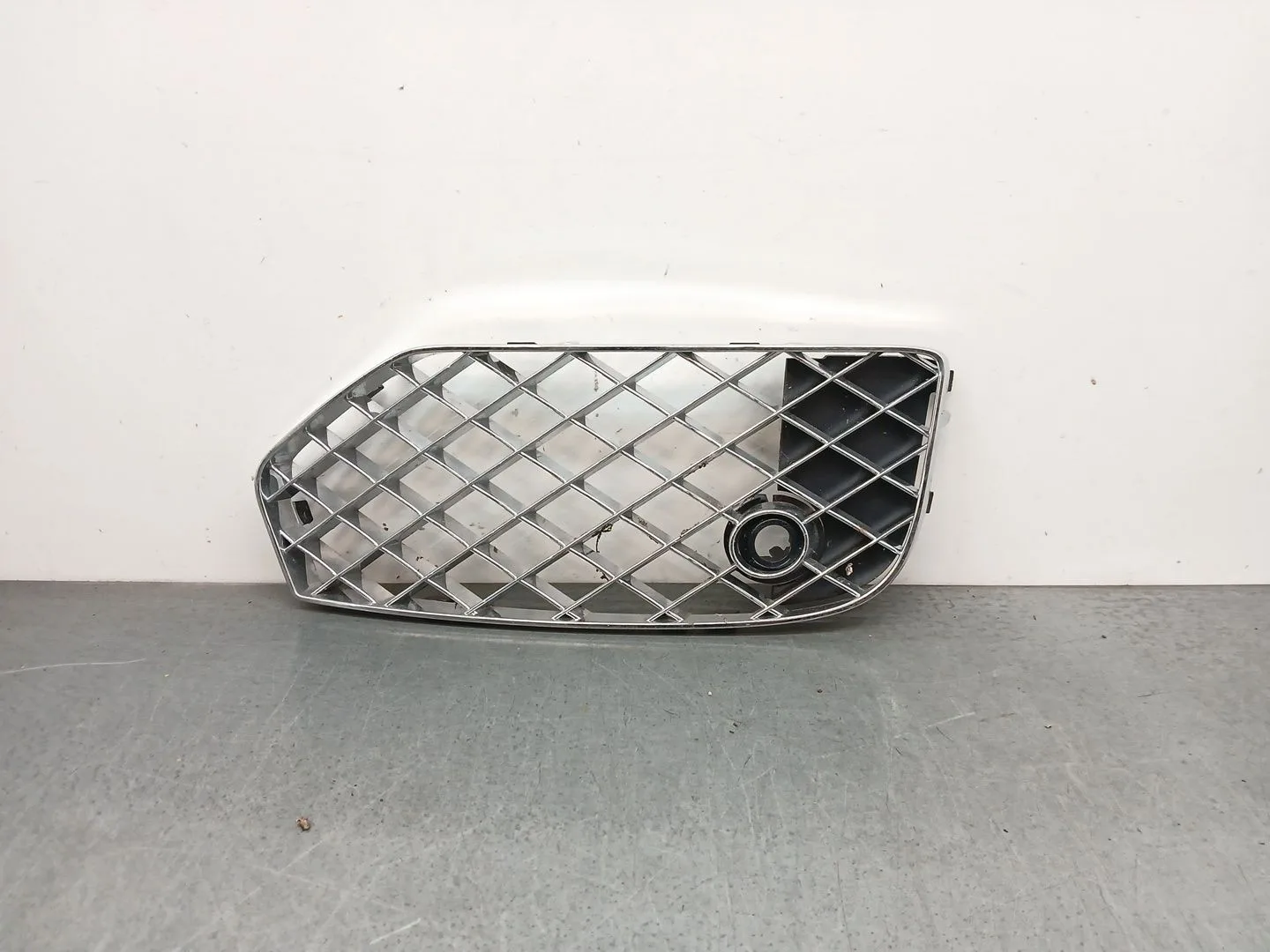 Rejilla Paragolpes Derecha para Bentley Flying Spur (Zg2_)