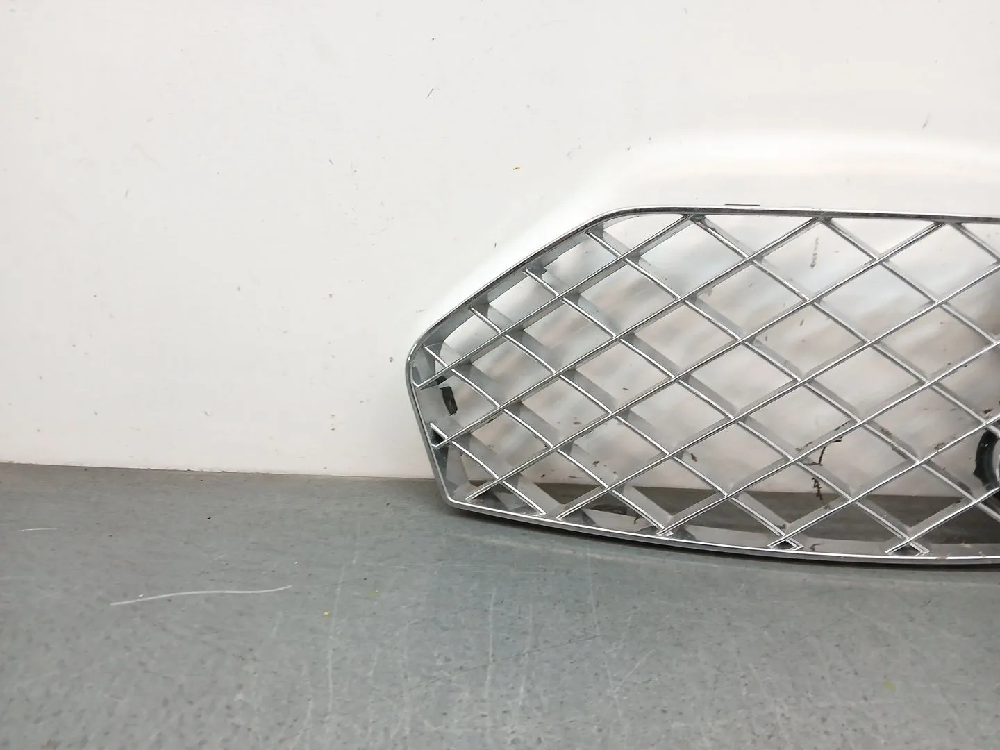 Rejilla Paragolpes Derecha para Bentley Flying Spur (Zg2_)