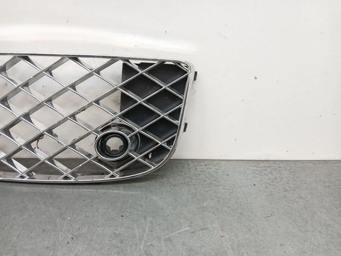 Rejilla Paragolpes Derecha para Bentley Flying Spur (Zg2_)