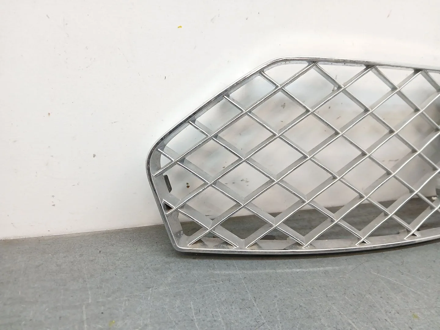 Rejilla Paragolpes Derecha para Bentley Flying Spur (Zg2_)