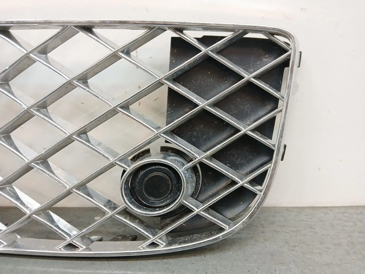 Rejilla Paragolpes Derecha para Bentley Flying Spur (Zg2_)