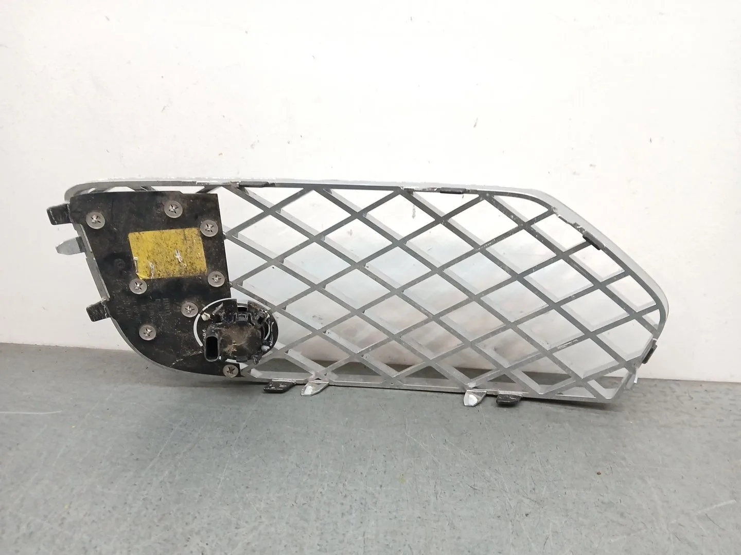 Rejilla Paragolpes Derecha para Bentley Flying Spur (Zg2_)
