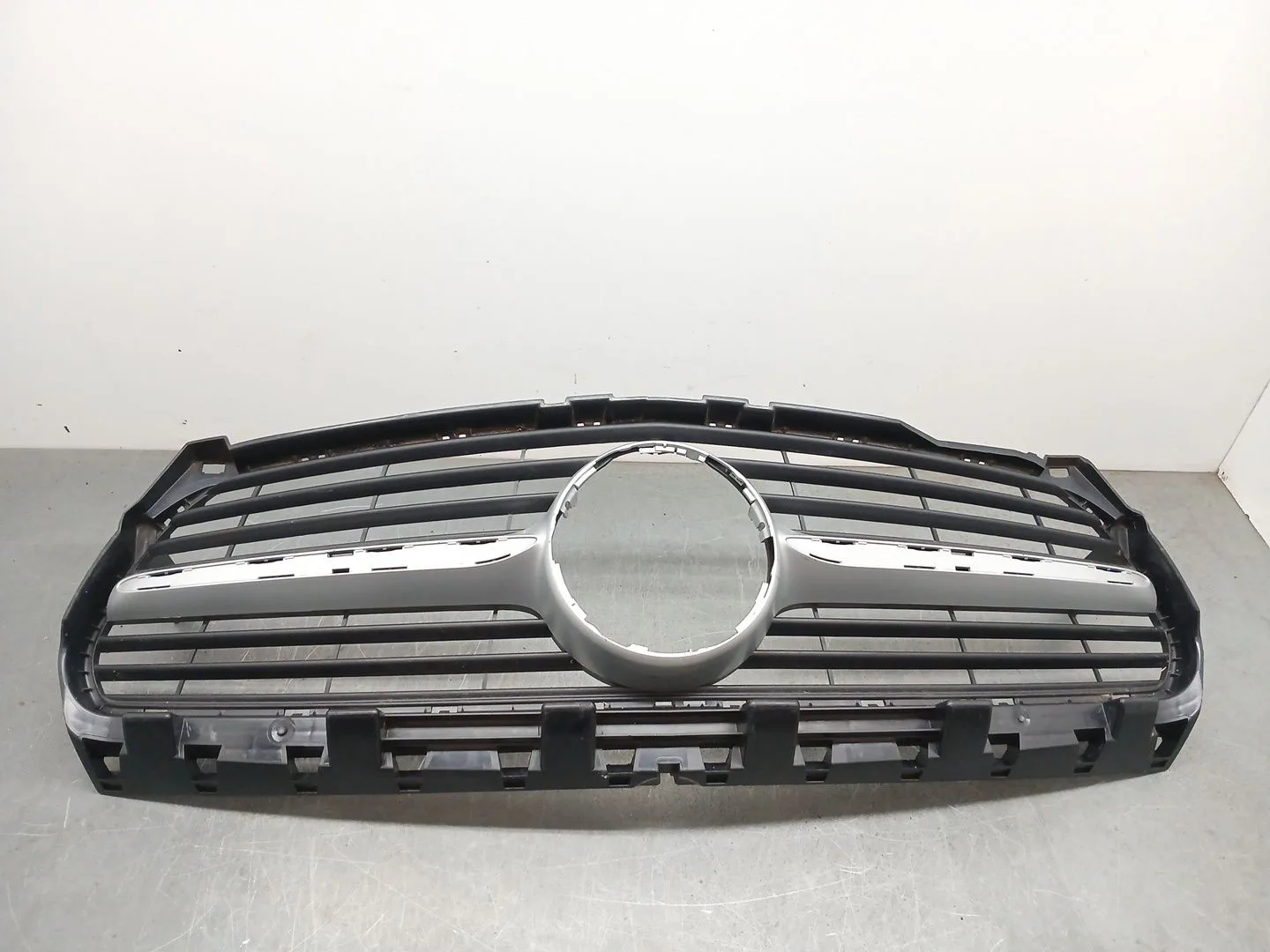 Rejilla Paragolpes Delantero para Mercedes-Benz Cla Coupe (C117)