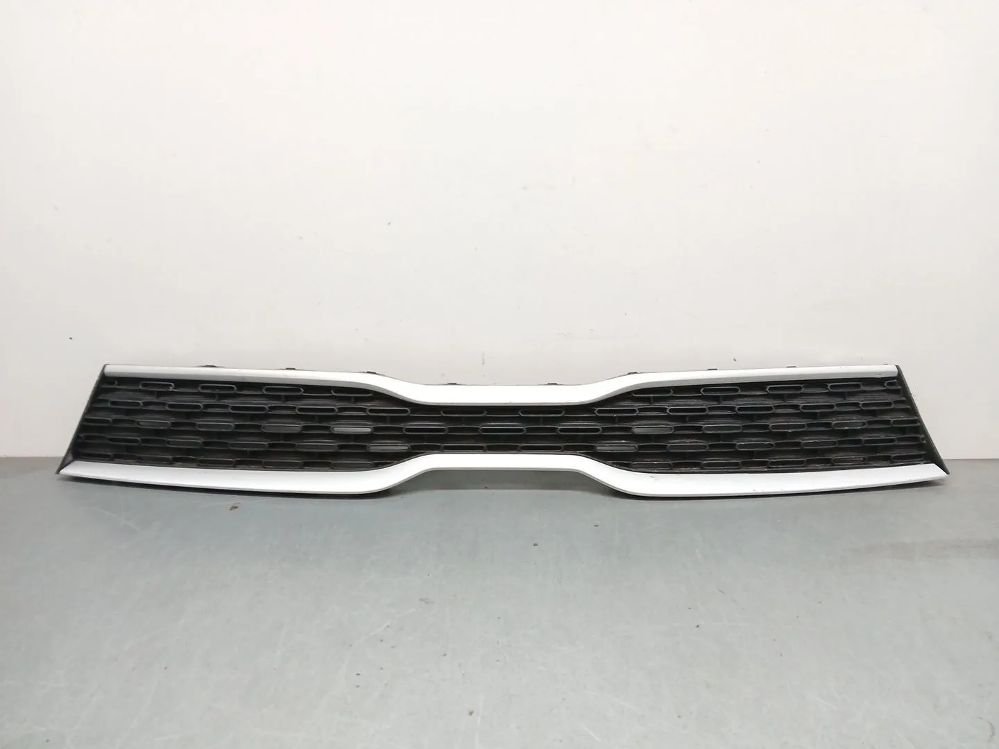 Rejilla Paragolpes Central para Kia Niro (De)