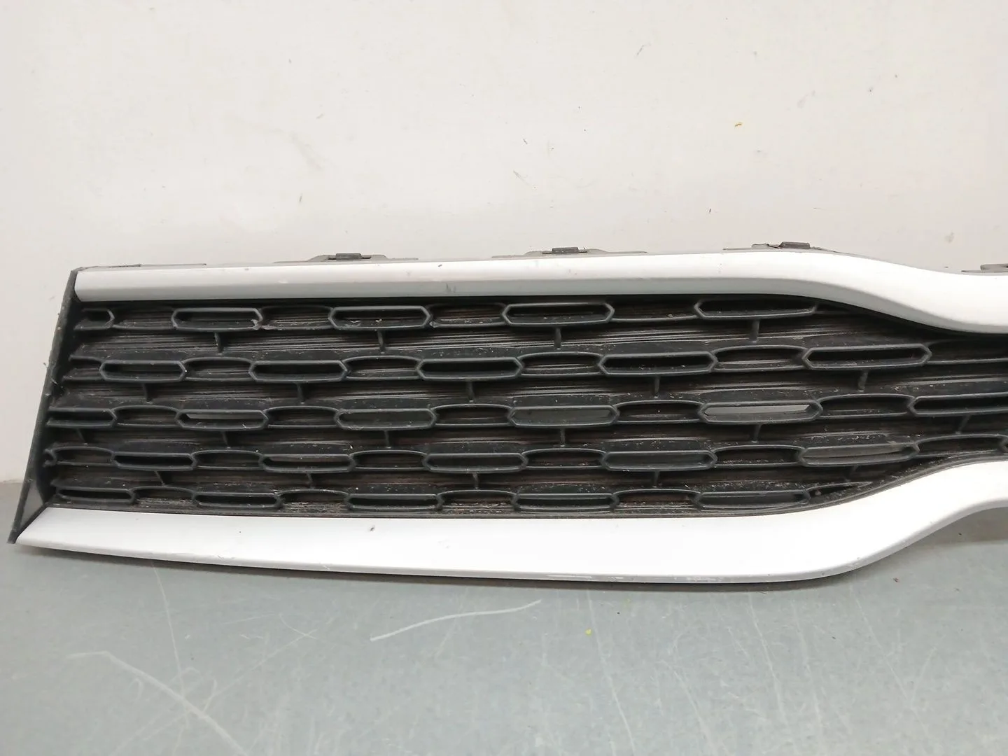 Rejilla Paragolpes Central para Kia Niro (De)
