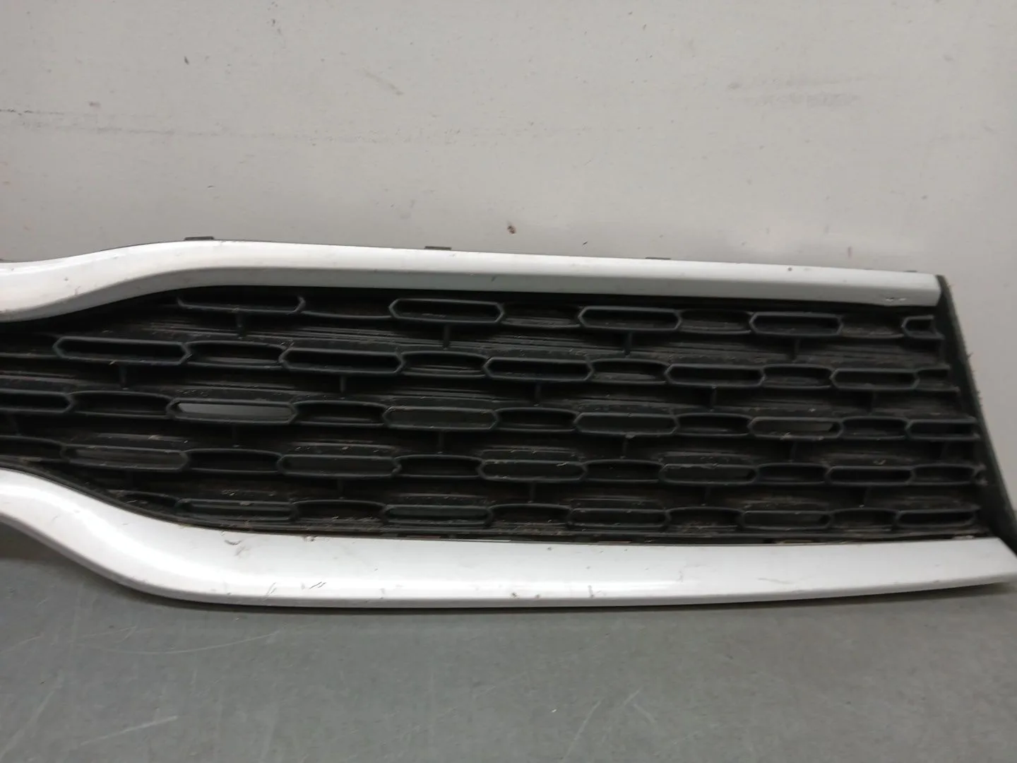 Rejilla Paragolpes Central para Kia Niro (De)