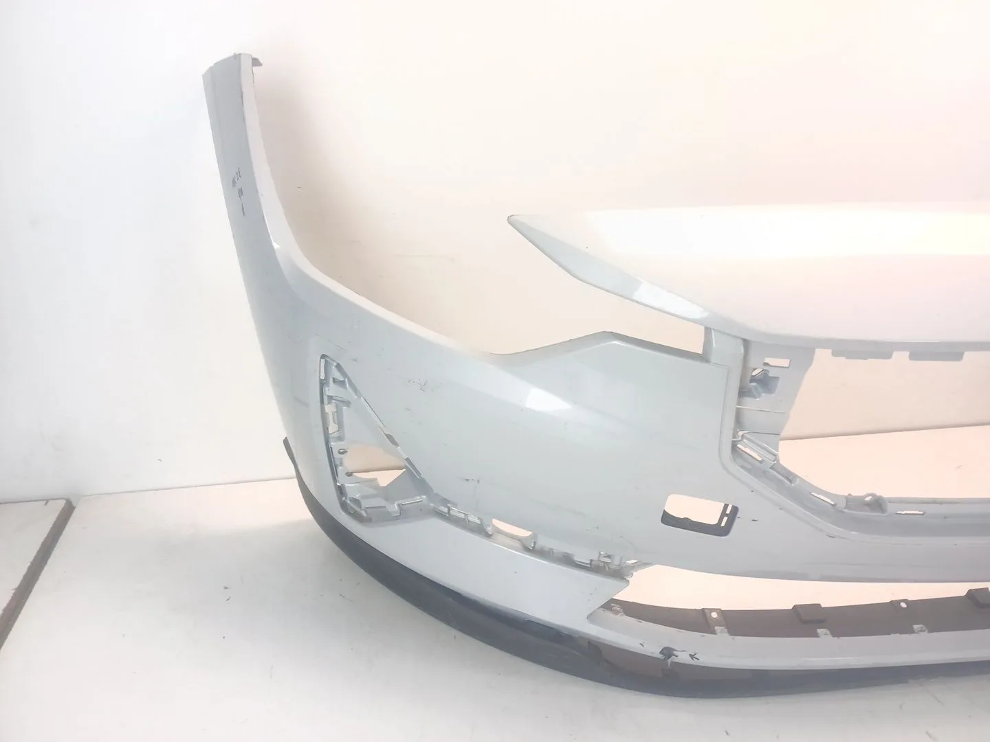 Paragolpes Delantero para Polestar Polestar 2 (534)