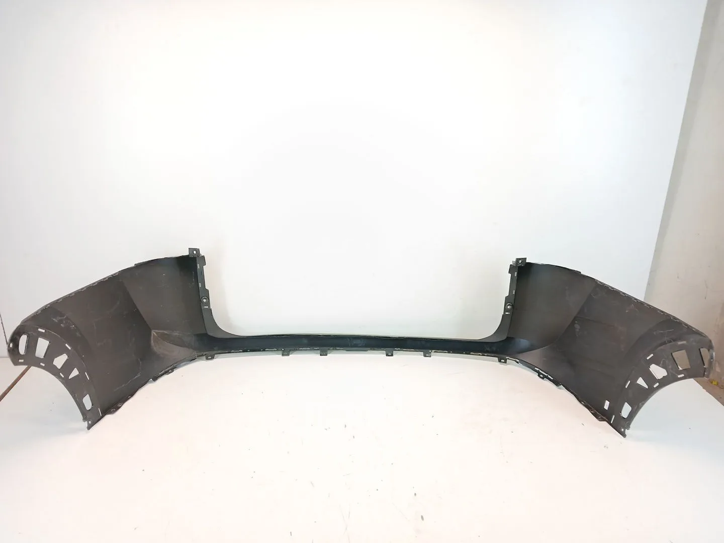 Paragolpes Trasero para Nissan Ariya (Fe0)