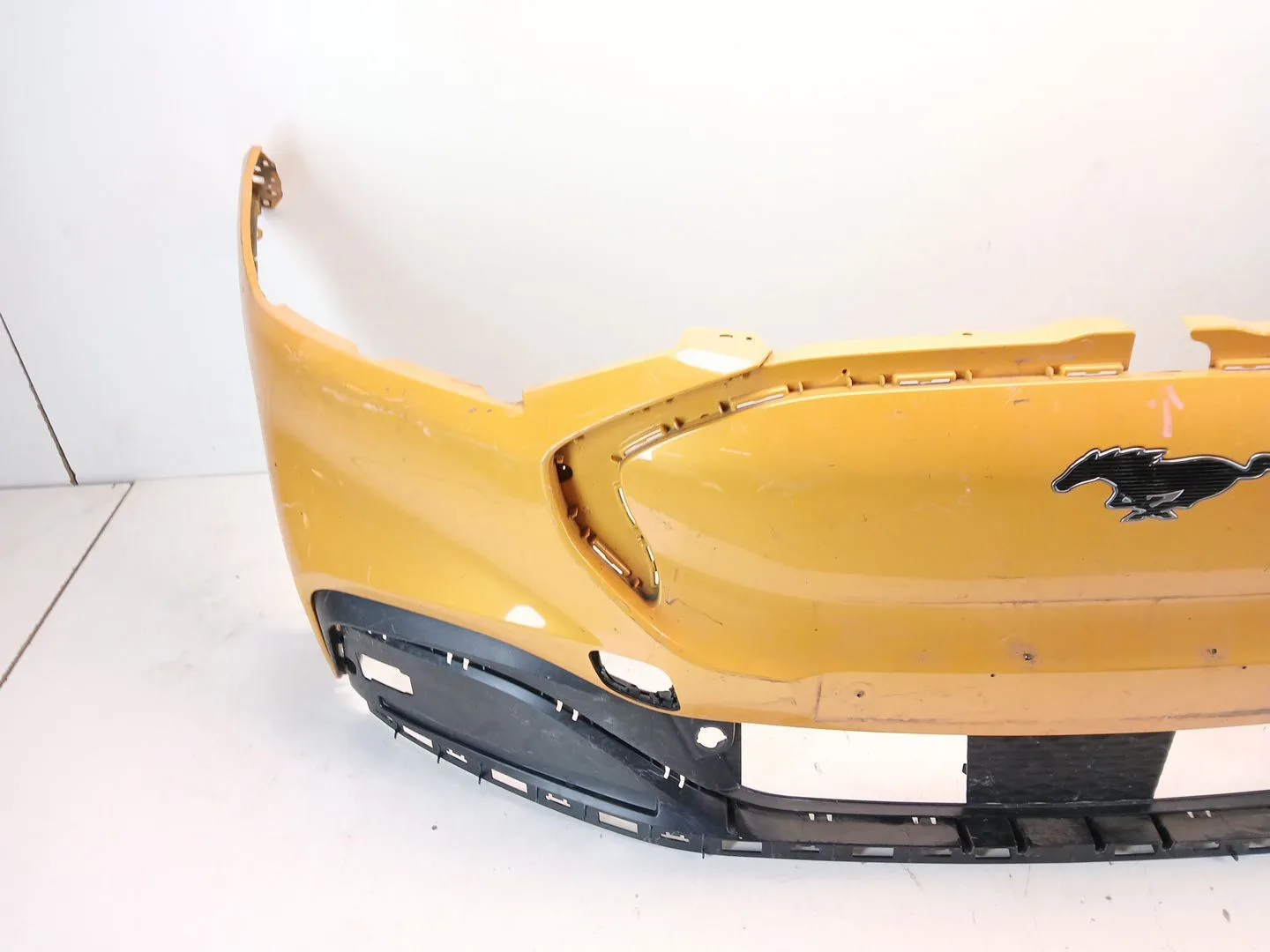 Paragolpes Delantero para Ford Usa Mustang Mach-E (Cgw)